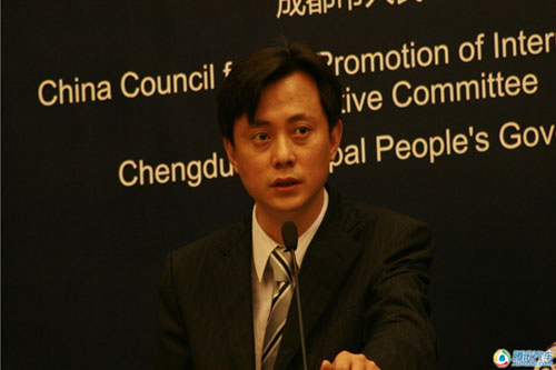 張博副總裁參加首屆全球汽車論壇